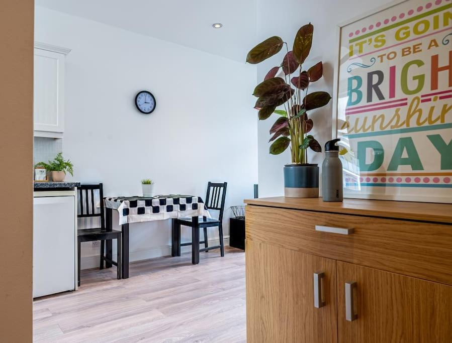 Апартаменти Cosy Flat In Central Ldn Payment To The Host Лондон Екстер'єр фото